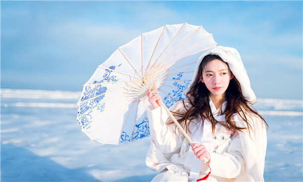 察雅试管代怀生子多少钱一个？助孕之路的费用分析与方案选择